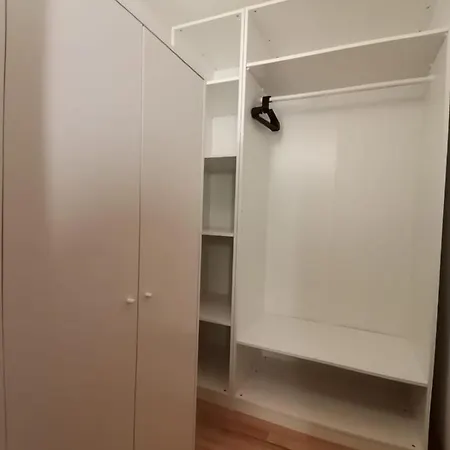 Center Golden Roof 5 아파트 *