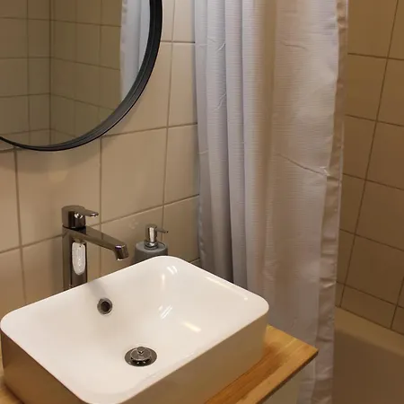 Apartment Center Golden Roof 5 *